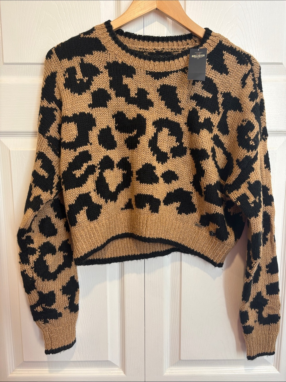 Hollister Leopard Print Cropped Crew Sweater - Tan & Black